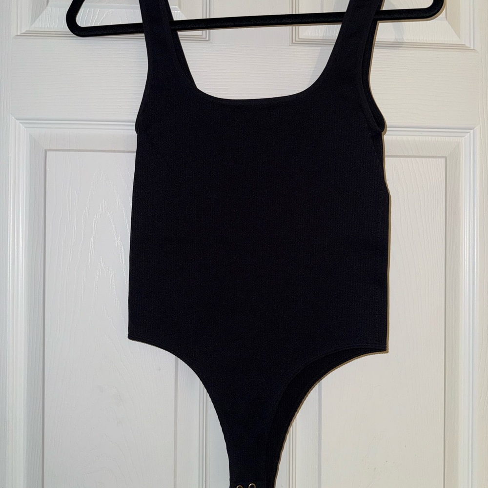 Forever 21 Black Stretchy Ribbed Bodysuit